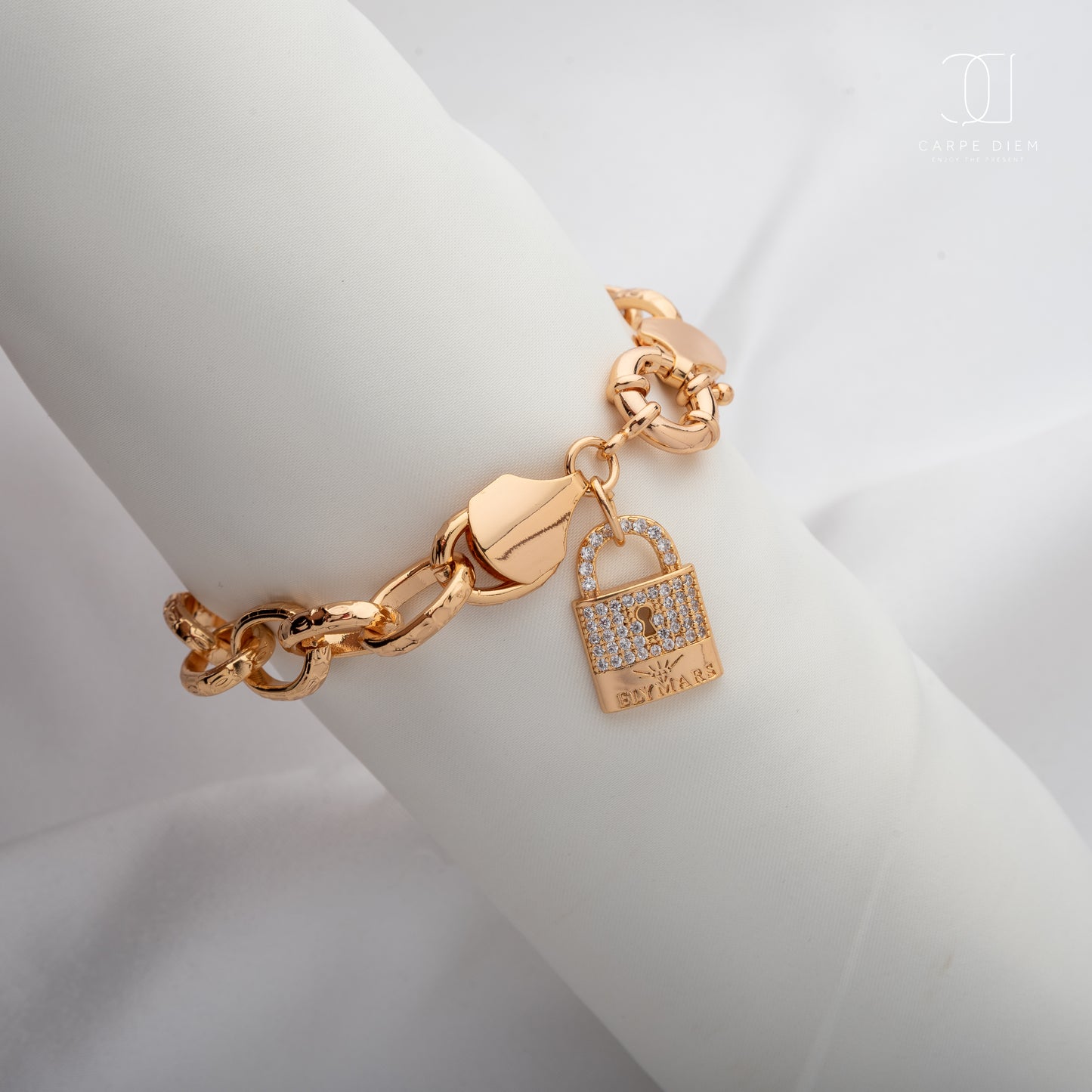 CDBR172- Gold plated Bracelet